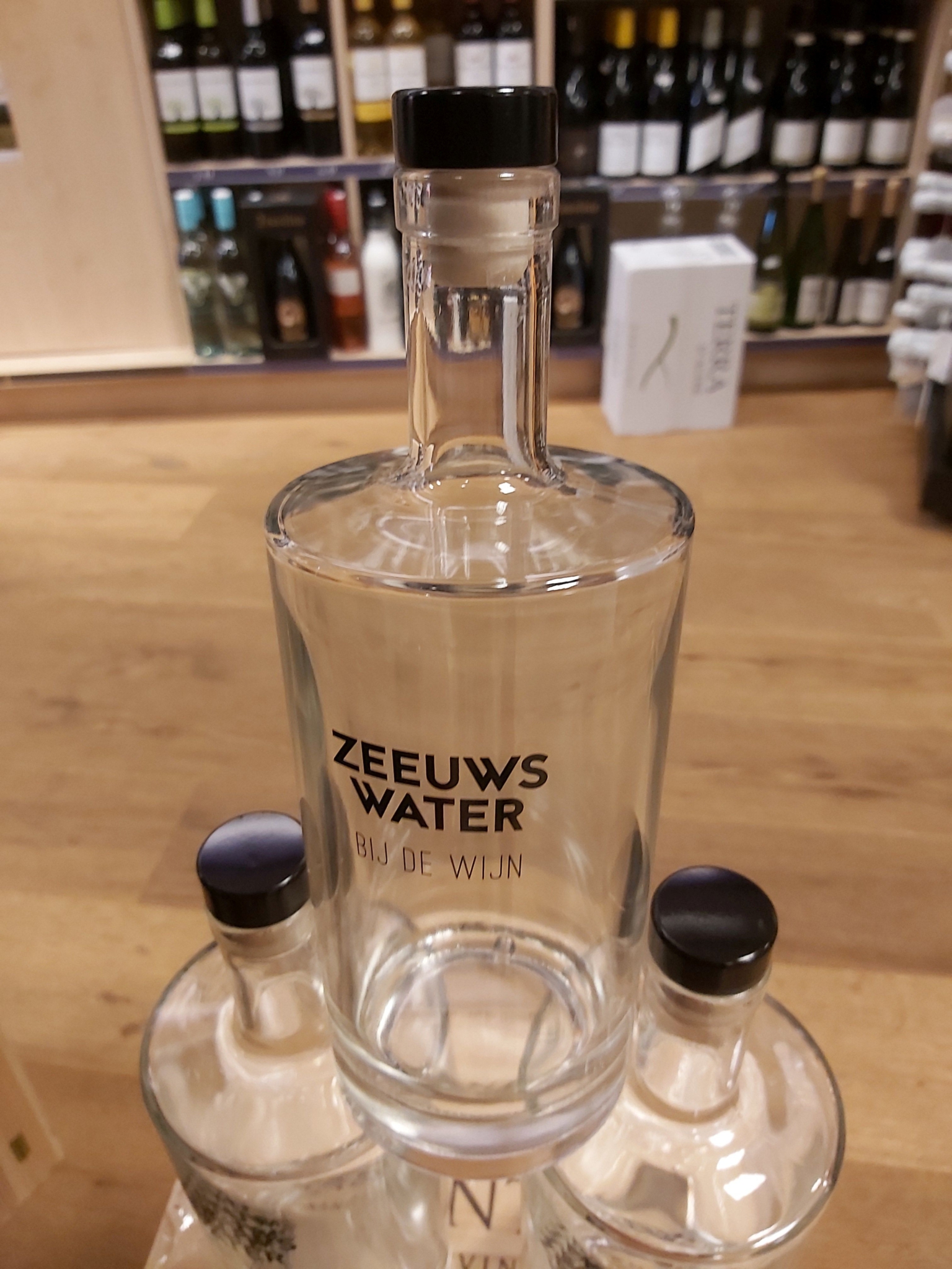Zeeuws Water bij de Wijn, stoere waterfles